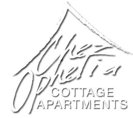 Chez Ophelia Cottage Apartments